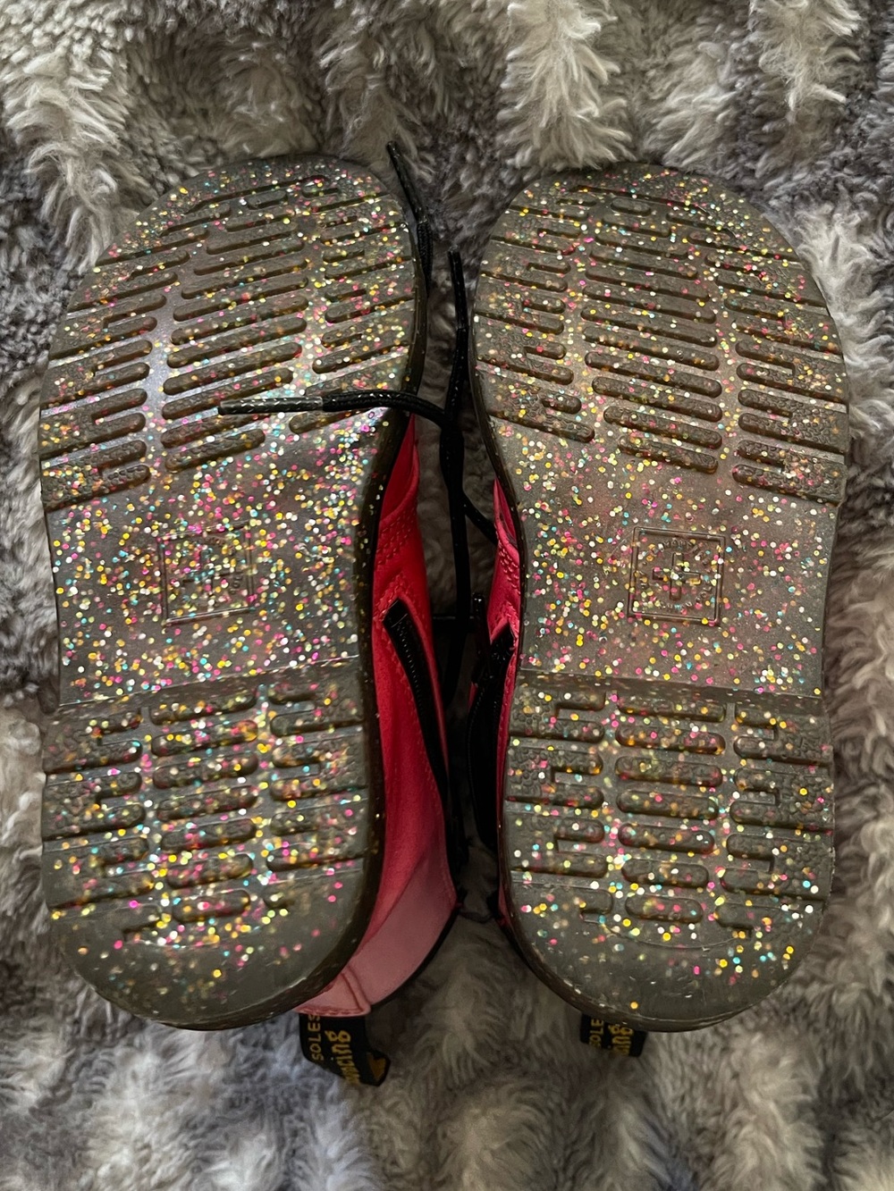 Dr. Martens 1460 Glitter
Ombre Boot - Kids' Pink Lace-Up Boots with Glitter Sole - Picture 8 of 10